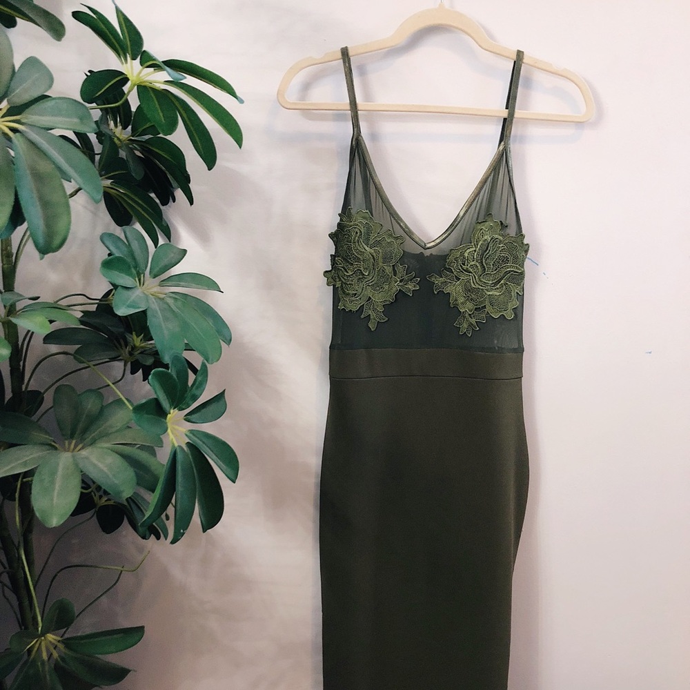 Green lace dress 🖤